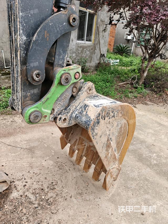 小臂整體右前（工作和回轉(zhuǎn)裝置）