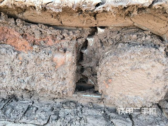 左驱动轮(行走机构) 左驱动轮(行走机构)