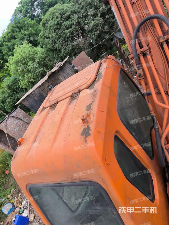 駕駛室頂部俯視（上車部件）