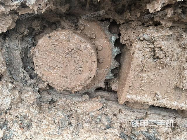 右驅(qū)動(dòng)輪（行走機(jī)構(gòu)）