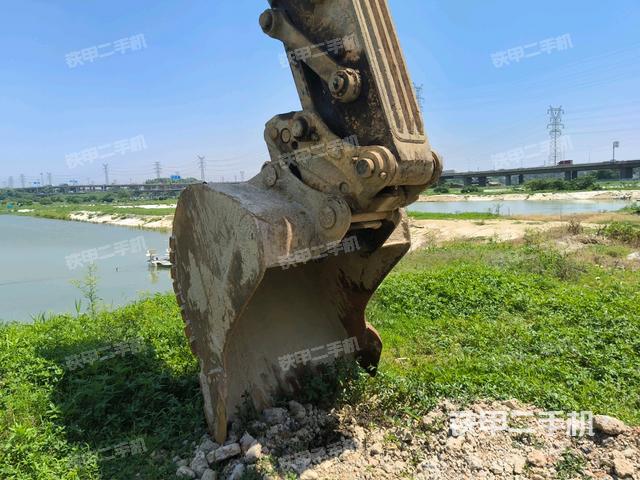 鏟斗45度(工作和回轉裝置) 鏟斗45度(工作和回轉裝置)