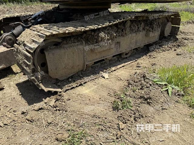 右侧行走马达盖板(行走机构) 右侧行走马达盖板(行走机构)