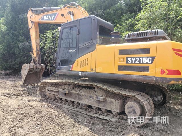 三一重工SY215C挖掘機(jī)