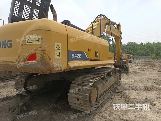 整機(jī)右后45°(整機(jī)外觀(guān)) 整機(jī)右后45°(整機(jī)外觀(guān))