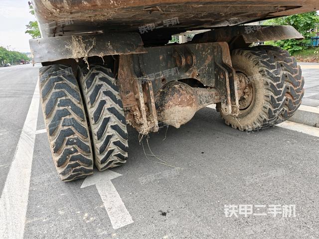 左驱动轮（行走机构）