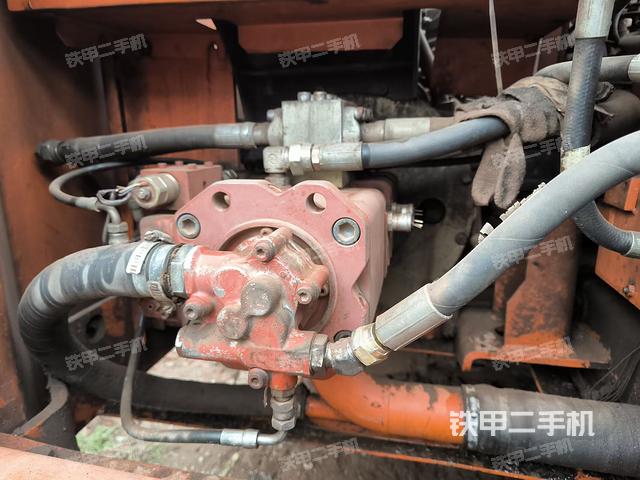 液壓泵室（大件艙室）