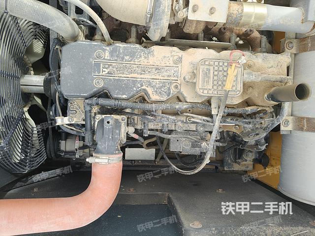 發(fā)動機整體俯視(整機外觀) 發(fā)動機整體俯視(整機外觀)