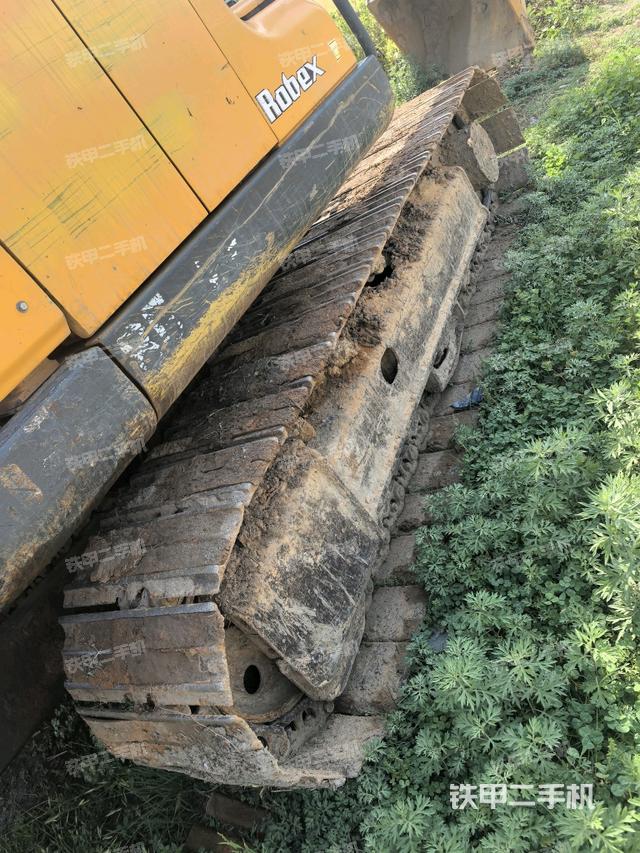 右側(cè)履帶整體?（行走機(jī)構(gòu)）