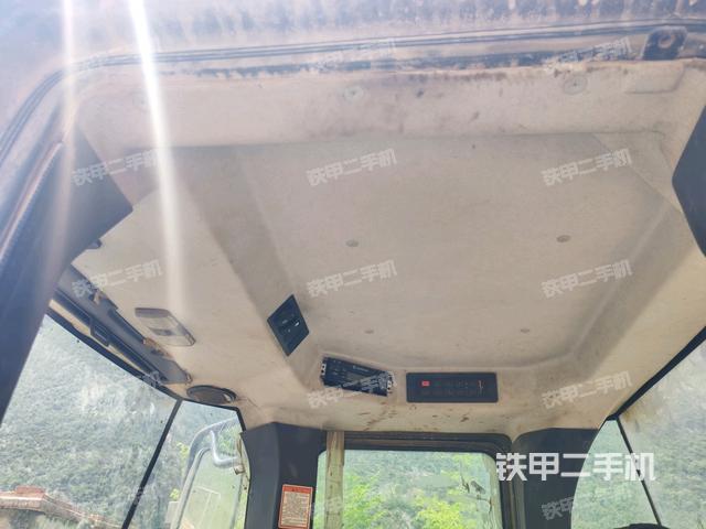 小時(shí)表里程數(shù)(駕駛室部分) 小時(shí)表里程數(shù)(駕駛室部分)