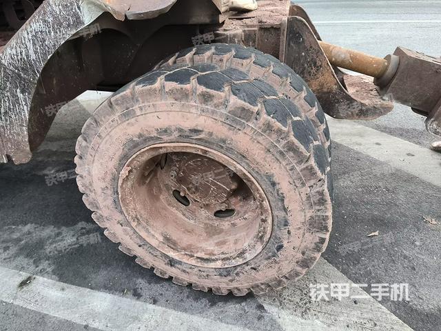 右驅動輪(行走機構) 右驅動輪(行走機構)