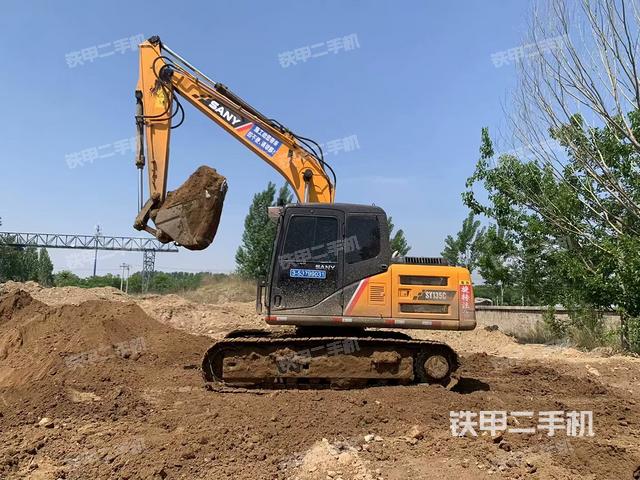 三一重工SY135C挖掘機