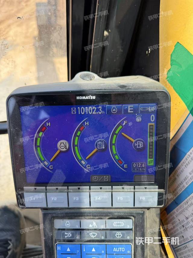 驾驶室整体（整机外观）