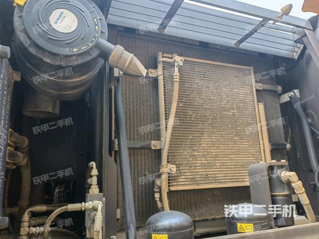 散热器正面（大件舱室）