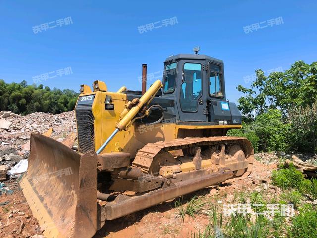 山推SD16標準型推土機