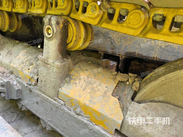 左引導輪(推土機底盤及工作裝置) 左引導輪(推土機底盤及工作裝置)