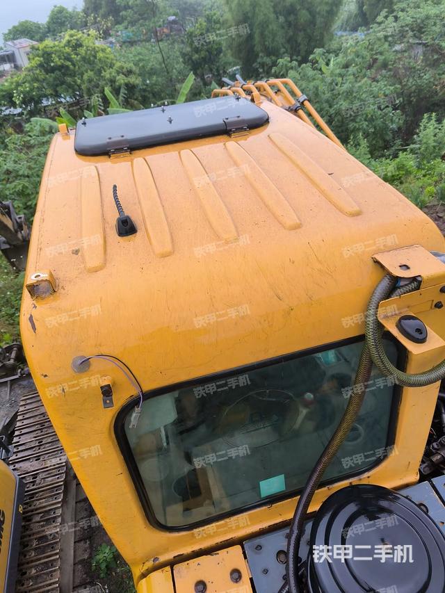 駕駛室頂部俯視(上車部件) 駕駛室頂部俯視(上車部件)