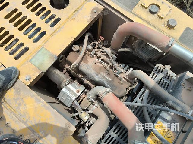 發(fā)動(dòng)機(jī)室(上車部件) 發(fā)動(dòng)機(jī)室(上車部件)