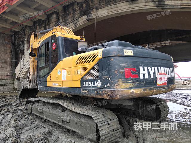 整機(jī)右后45°(整機(jī)外觀) 整機(jī)右后45°(整機(jī)外觀)