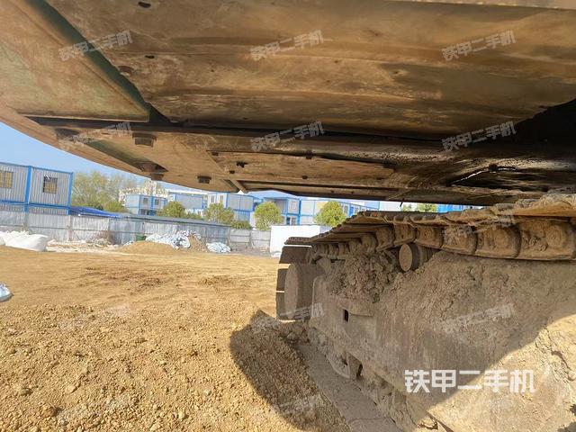 单侧履带整体（整机外观）