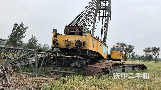 整機(jī)左側(cè)(設(shè)備外觀及核心部件) 整機(jī)左側(cè)(設(shè)備外觀及核心部件)