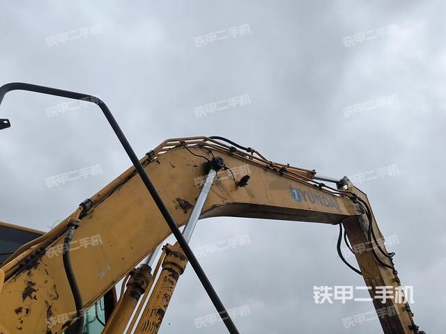 大臂整體?右側(工作和回轉裝置) 大臂整體?右側(工作和回轉裝置)