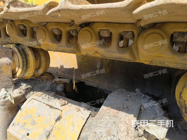 右引導輪(推土機底盤及工作裝置) 右引導輪(推土機底盤及工作裝置)