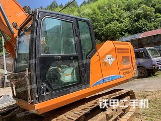 龙工LG6225F挖掘机实拍图片