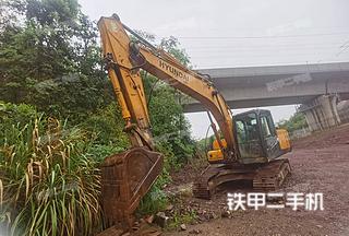 現(xiàn)代R215-7挖掘機(jī)實拍圖片