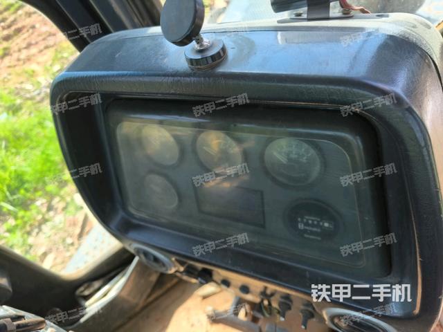 玻璃角標(biāo)(推土機(jī)駕駛室) 玻璃角標(biāo)(推土機(jī)駕駛室)