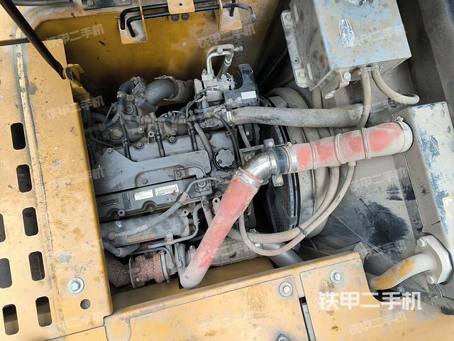 發(fā)動機室(上車部件) 發(fā)動機室(上車部件)