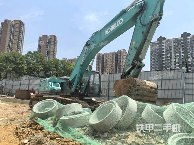 右前45(整機(jī)外觀) 右前45(整機(jī)外觀)
