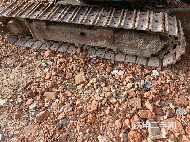 單側(cè)履帶整體（整機(jī)外觀）