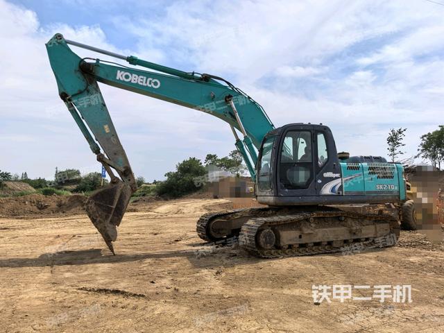 神鋼SK210LC-8挖掘機