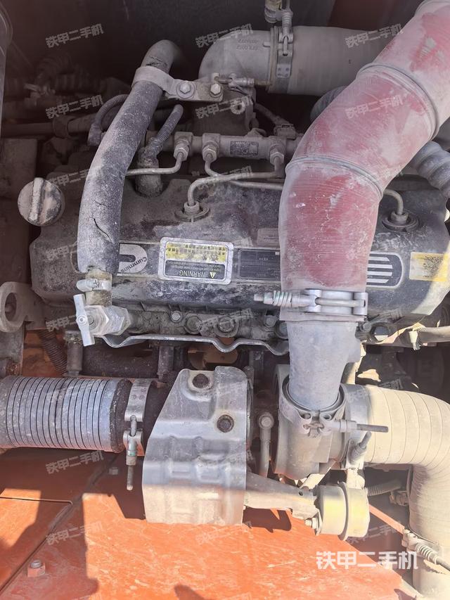 发动机整体俯视(整机外观) 发动机整体俯视(整机外观)