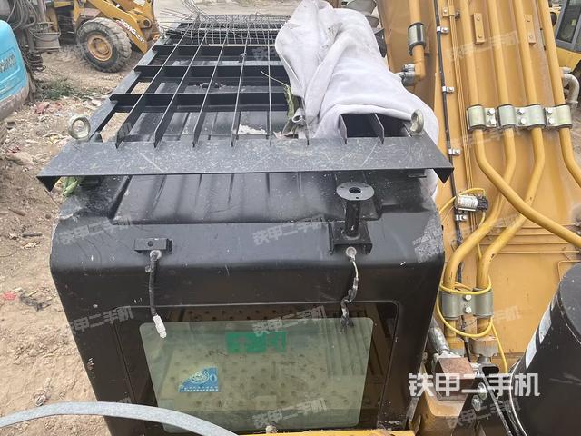 駕駛室頂部（整機(jī)外觀）