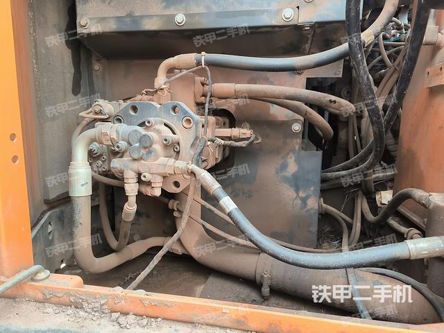液壓泵室(大件艙室) 液壓泵室(大件艙室)
