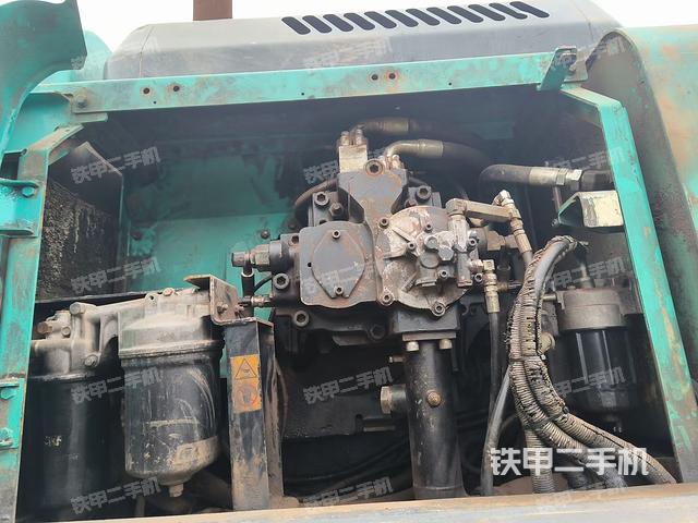 液壓泵室(大件艙室) 液壓泵室(大件艙室)