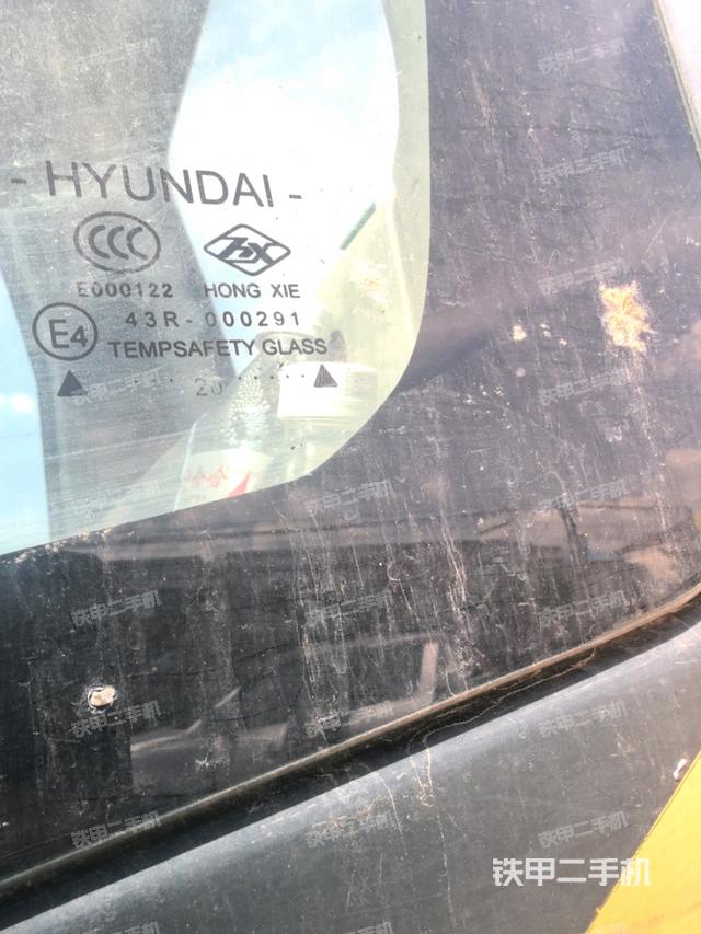 后窗玻璃角標(biāo)（駕駛室部分）