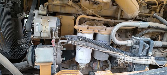 發(fā)動(dòng)機(jī)左側(cè)（整機(jī)外觀及大件）