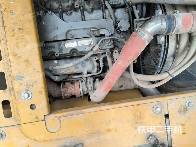 氣門室蓋螺絲特寫(上車部件) 氣門室蓋螺絲特寫(上車部件)