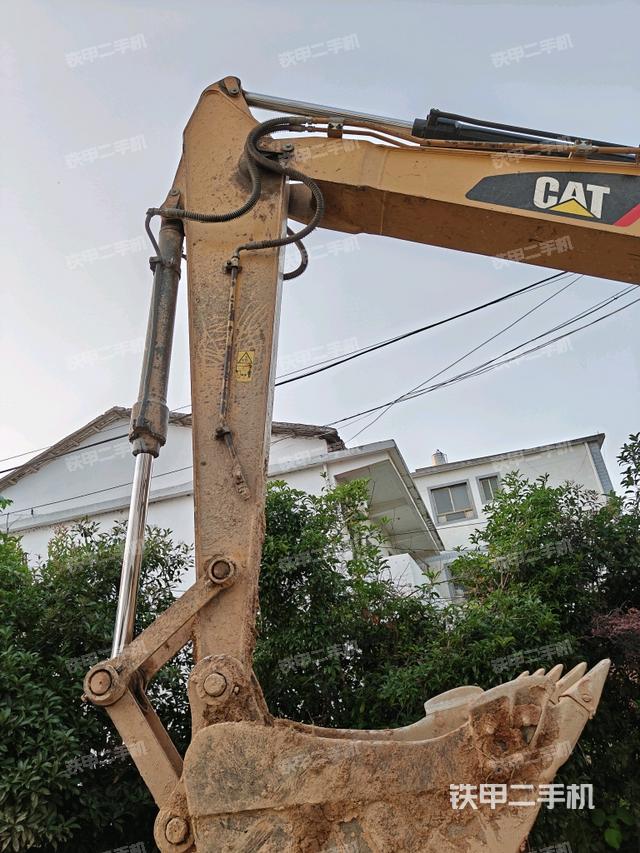 小臂整體左后（工作和回轉(zhuǎn)裝置）