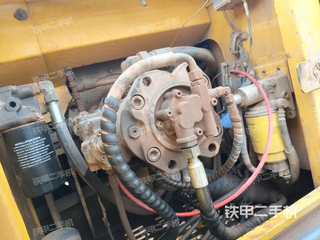 液壓泵斜45?左(大件艙室) 液壓泵斜45?左(大件艙室)