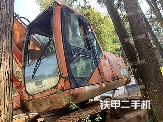 斗山DH220挖掘机实拍图片