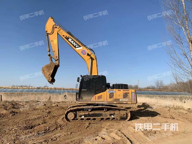三一重工SY205C挖掘機(jī)