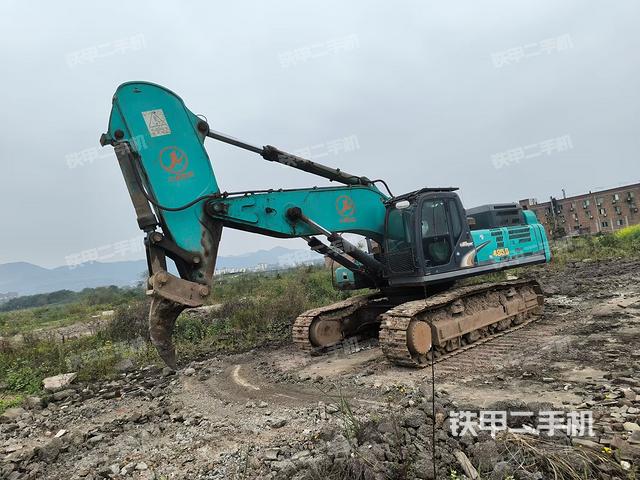 神鋼SK495D挖掘機