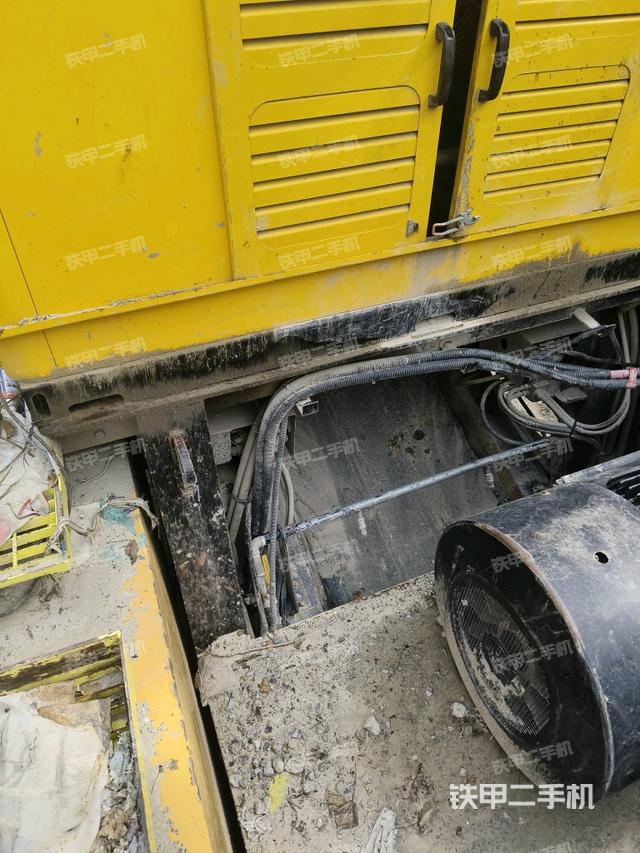 駕駛室頂部(駕駛室/操作室) 駕駛室頂部(駕駛室/操作室)