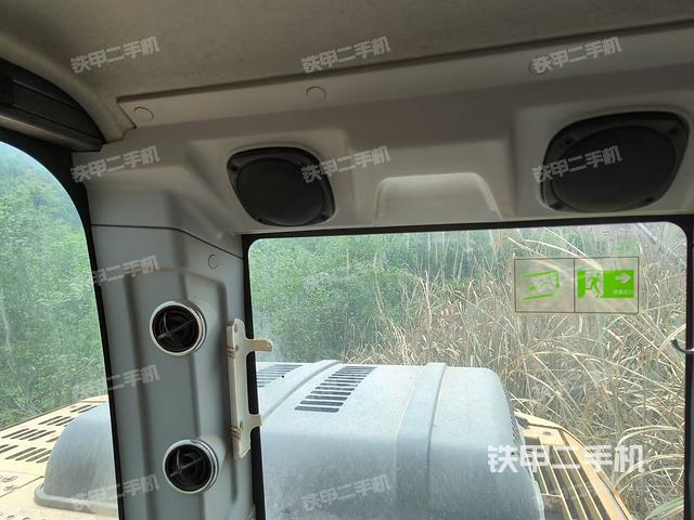 座椅后部(駕駛室部分) 座椅后部(駕駛室部分)