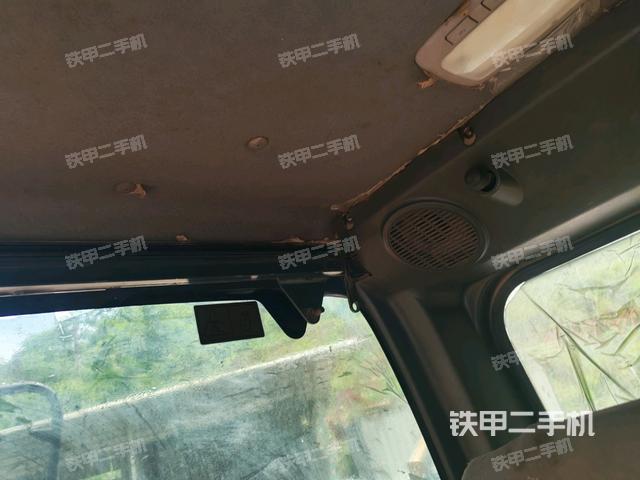 座椅后部(駕駛室部分) 座椅后部(駕駛室部分)