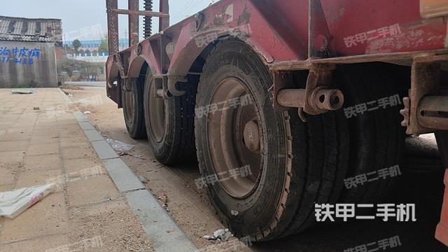 整機(jī)左側(cè)(設(shè)備外觀及核心部件) 整機(jī)左側(cè)(設(shè)備外觀及核心部件)