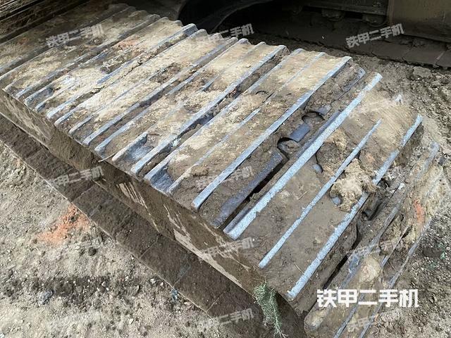 單側履帶整體(整機外觀) 單側履帶整體(整機外觀)